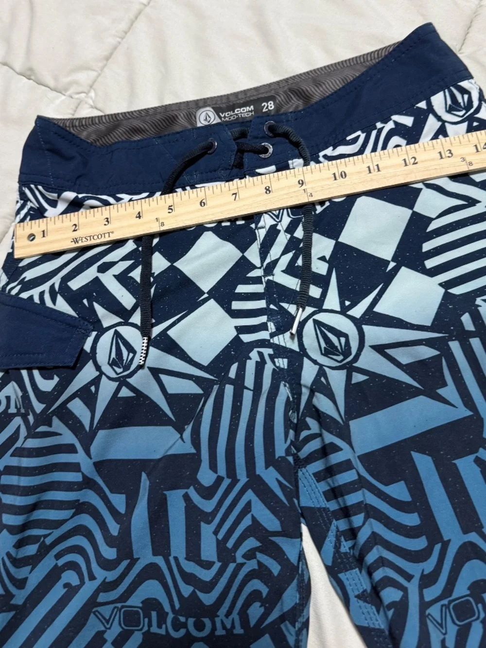 Volcom 28 Swim Trunks Blue with Pocket and Logo